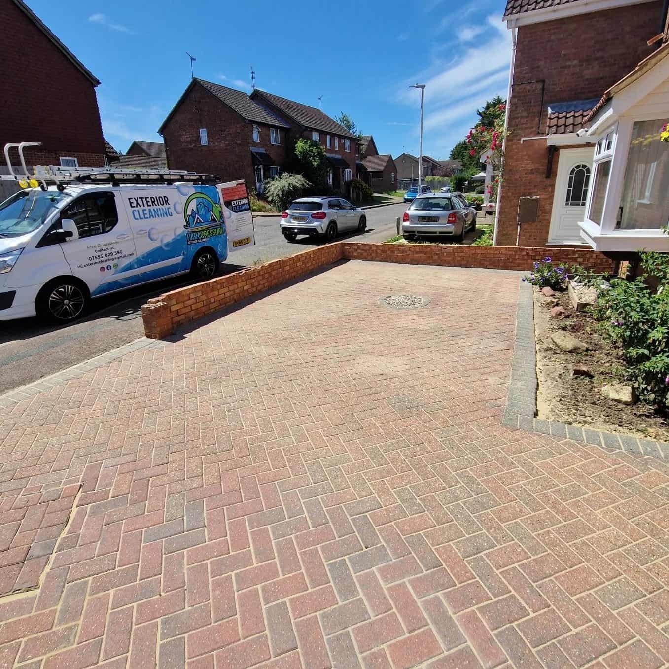 Driveway cleaning contractors near Buckinghamshire
