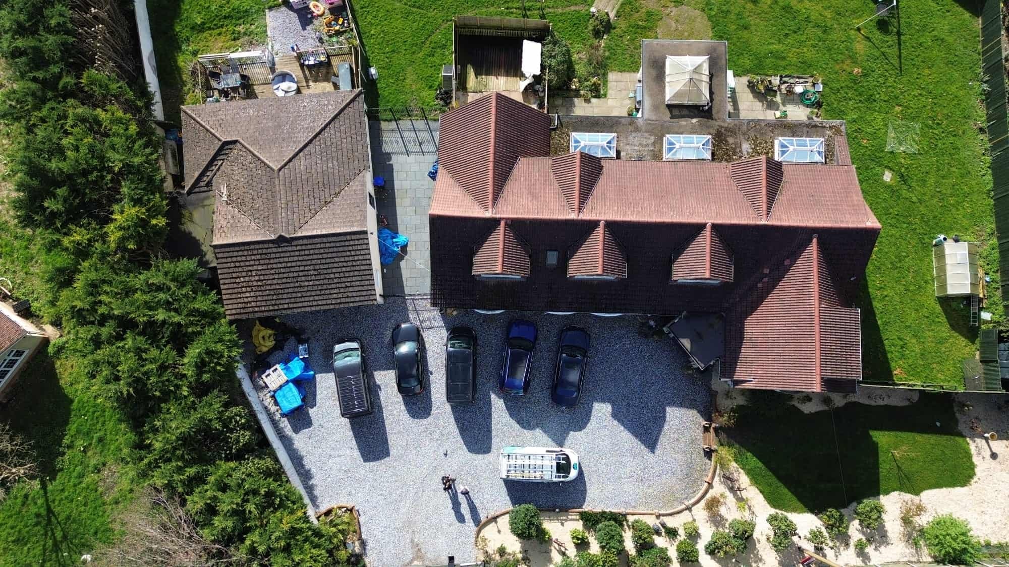 Roof cleaning companies near Buckinghamshire
